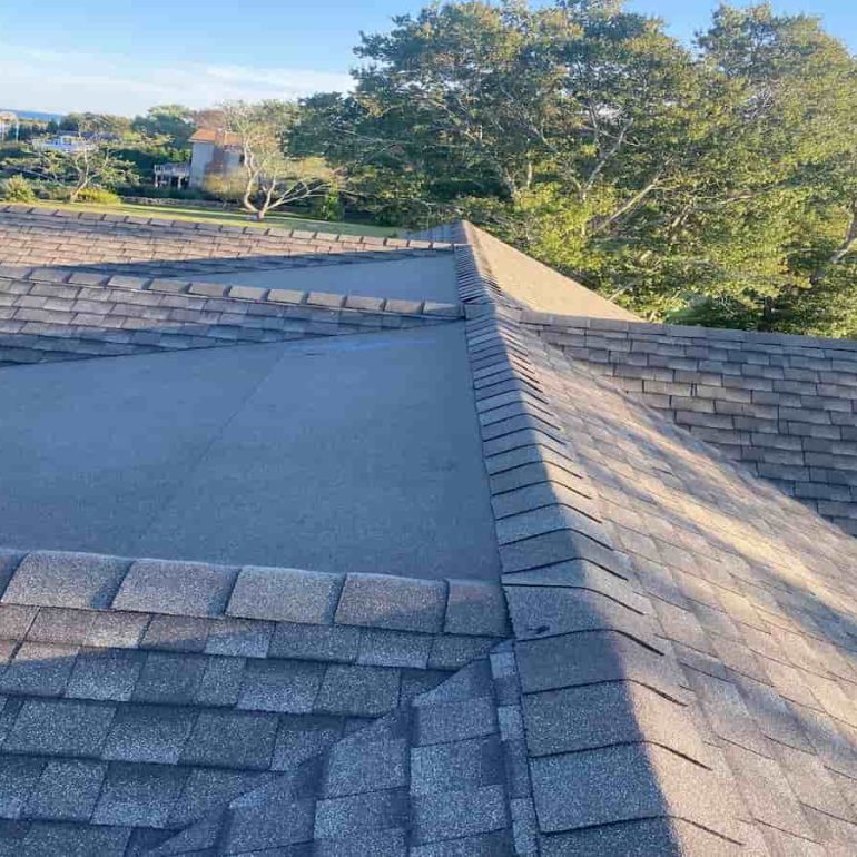 Vertical and Horizontal Siding Choosing Between Vertical and Horizontal Siding Installation: Which is Right for You?