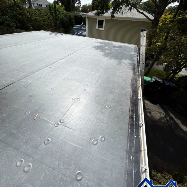 best Low Slope Roofing 1.jpg Best Materials for Low-Slope Roof: Complete Guide