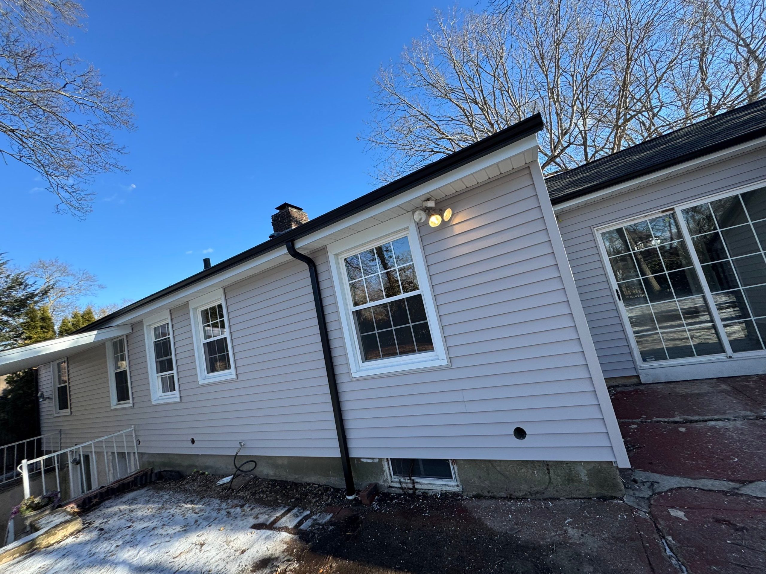 Professional siding installation on Warwick home featuring premium materials and expert craftsmanship by 757 Exteriors Inc