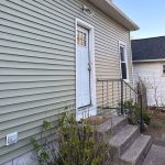 The Best Way to Clean Vinyl Siding