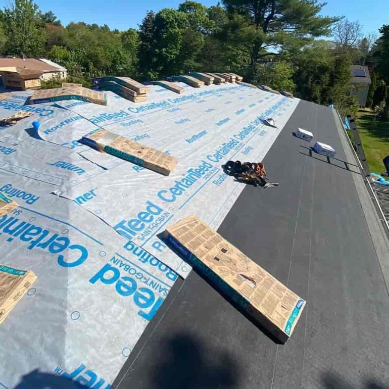 Common EPDM Rubber Roofing Problems and How Professionals Fix Them Common EPDM Rubber Roofing Problems and How Professionals Fix Them